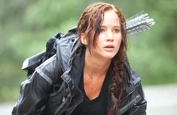 8. Для подготовки к роли в фильме "Голодные игры" Дженнифер Лоуренс усиленно занималась спортом.