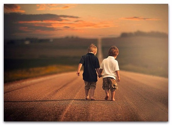 9. В мире достаточно судей. А друг создан для того, чтобы тебя принять.