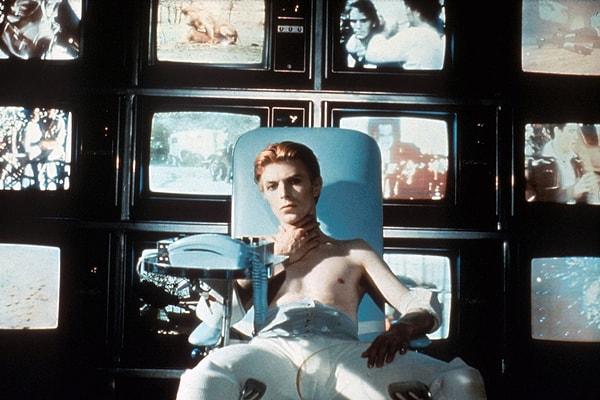 25. “The Man Who Fell To Earth” (1976)