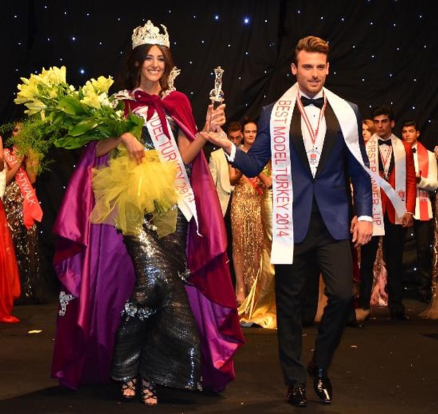 Modelliğe başladıktan sonra 2014'te Best Model Of The World birincisi olarak dikkat çekti.