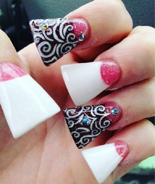 7. А вот этими ногтями-трапециями можно что-нибудь порезать. Ну или кого-нибудь... 😇