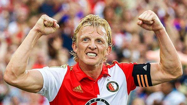 Fenerbahçe'den sonra 2015 yılında yıldızının parladığı yere, Feyenoord'a geri döndü.