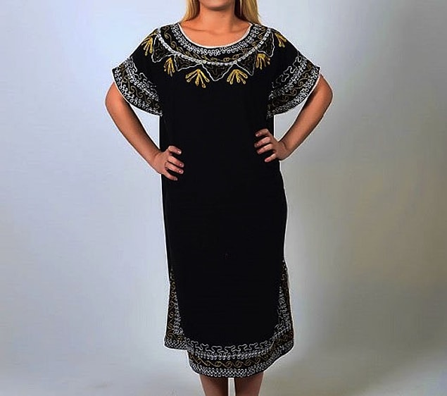 1. Yazlık teyzelerinin üniforması, Buldan bezi olarak tabir ettiğimiz bu efil efil elbiselerdir. Bunların batik olanı, geyik baskılı olanı gibi çeşitli modelleri bulunur kendilerinde.