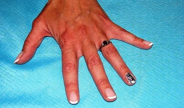 18. Rest your hands naturally on a flat surface.