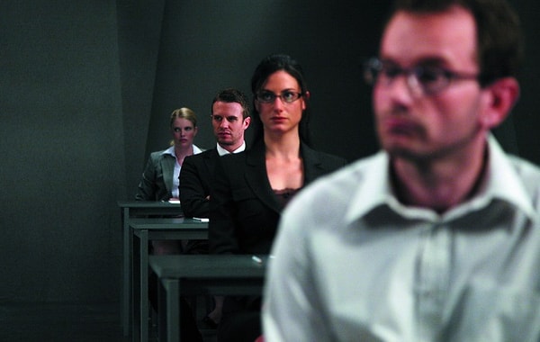 6. Экзамен (2009) | IMDb 6.9