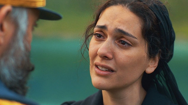 Azize daha şoku bile atlatamadan, o malum soruyu sordu: "Neden söylemedin? Neden bana itimat etmedin?" 😭