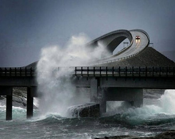 1. Каково оказаться внутри шторма по дороге домой? Уже представили?