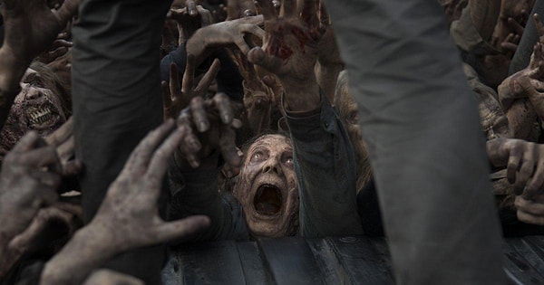 24. Совсем вы фильмов не смотрели! Разделяться нельзя!