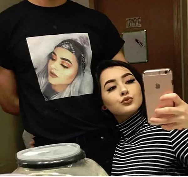 10. А вот и портрет девушки на футболке!