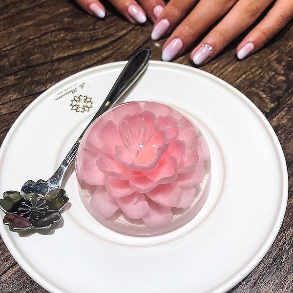 1. Кафе La Floraison в Сиднее создало необычное 3D-желейное пирожное, которое удивило своим внешним видом весь Интернет.