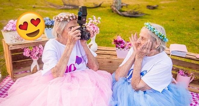 100. Yaşlarını Kutlayan İkizlerin Bloggerları Çatlatacak Güzellikteki Doğum Günü Fotoğrafları