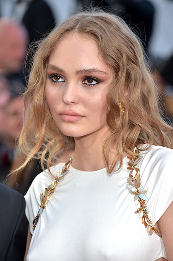 21. Лили-Роуз Мелоди Депп - 17 лет