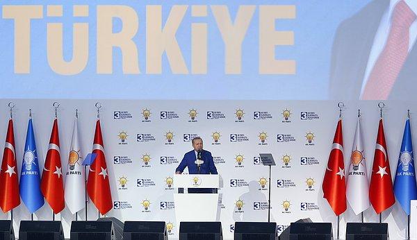 Yıldırım'dan sonra kürsüye Erdoğan çıktı: 'Bu sabır gerektiren yolculukta elbette yolunu kaybedenler oldu.'
