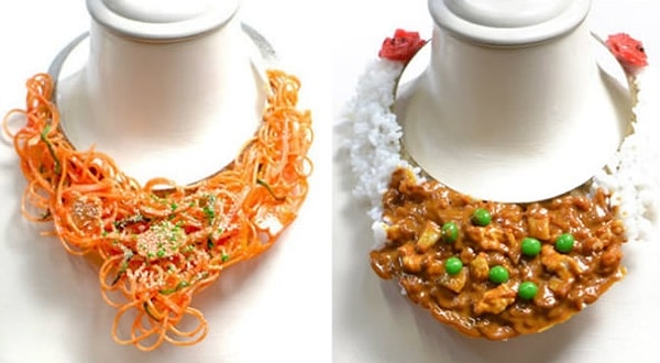 Ну, что скажете? Мило или жутко странно? Делитесь своими впечатлениями в комментариях ниже 👇