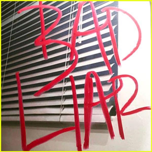 17. Selena Gomez'den "Bad Liar"