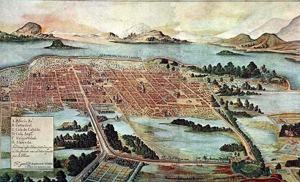 Meksiko'da, kolonileşmiş çoğu İspanyol şehrinde olduğu gibi bir şebeke sistemi kuruldu. 16. yüzyıl itibariyle, Zocalo ana meydan olarak kabul edildi.