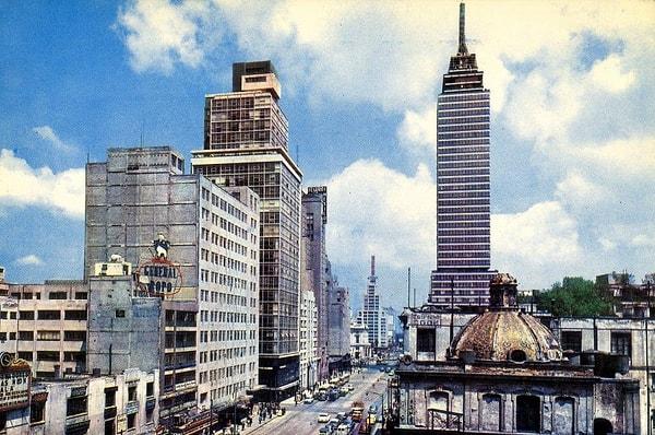 Meksiko, 1950'lere doğru, özellikle Torre Latinoamericana'nın inşasından sonra büyümeye başladı.
