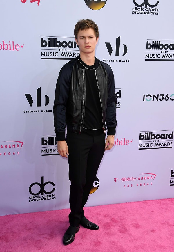 13. Энсел Эльгорт