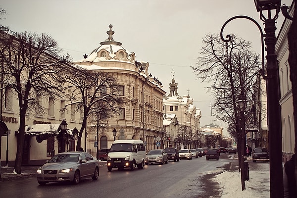 9. Ты быстро запоминаешь такие названия улиц, как Сююмбике, Чулман и улица Галиаскара Камала