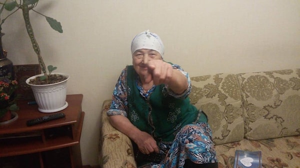 14. Свою бабушку ты называешь «абика»