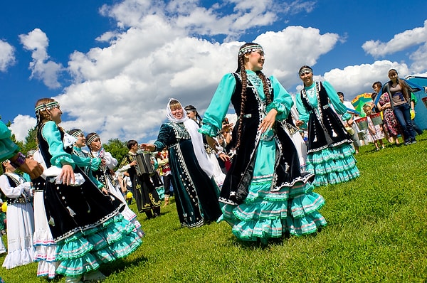 16. У вас больше праздничных дней, чем у других россиян, ведь вы отмечаете Курбан-байрам и Сабантуй