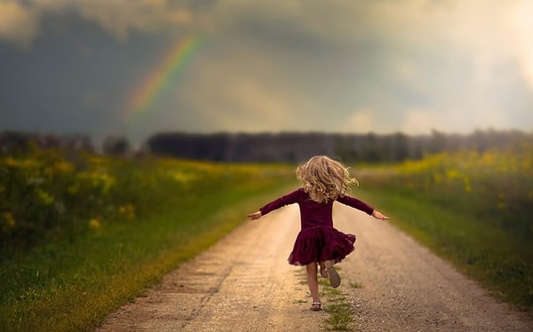 27. После дождя всегда приходит радуга, после слёз - счастье.