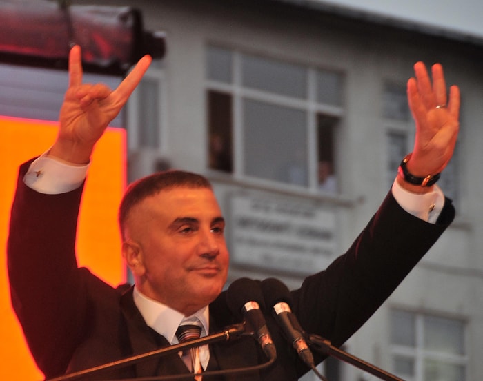 Sedat Peker'den Akademisyenlere Tehdit: Akan Kanlarınızda Duş Alacağız!