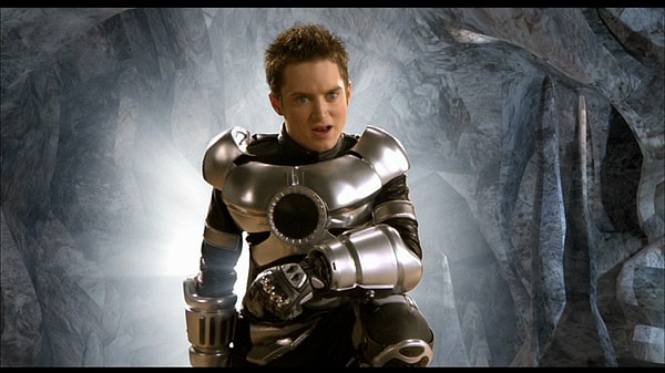 8. А вы помните Элайджу Вуда в фильме "Дети шпионов"?