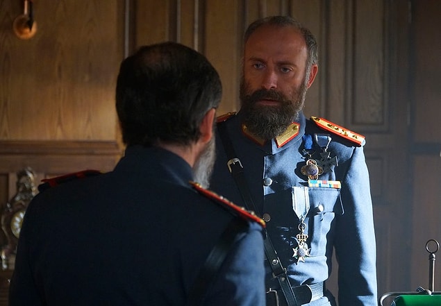 Artık Vasili, Cevdet'in hain olduğunu biliyor. Artık oyun bitti. Geri dönüş yok.