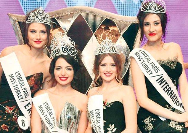 Daha sonra ‘’2011 Miss Turkey’’ ile Türkiye’nin en güzel kızı seçildi. Bu yarışma ile ‘’Kainat Güzellik’’ yarışmasında Türkiye’yi temsil etti.