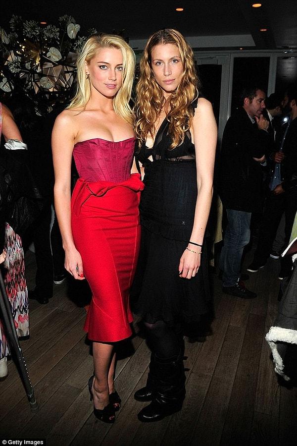 Önce Amber Heard, eski Fransa Başbakanı'nın kızı ile birlikte olmak için Johnny Depp'i terketti.