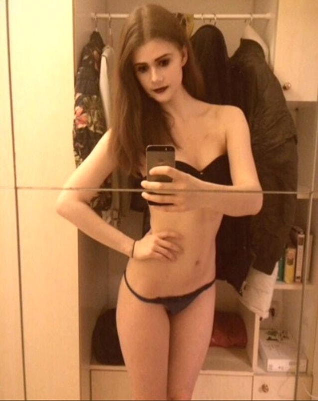 Cinderella Escorts adlı internet sitesine göre, genç kızın bekareti doktorlar tarafından kanıtlanmış durumda ve potansiyel alıcılar da genç kızın bekaretini test edebilirler.