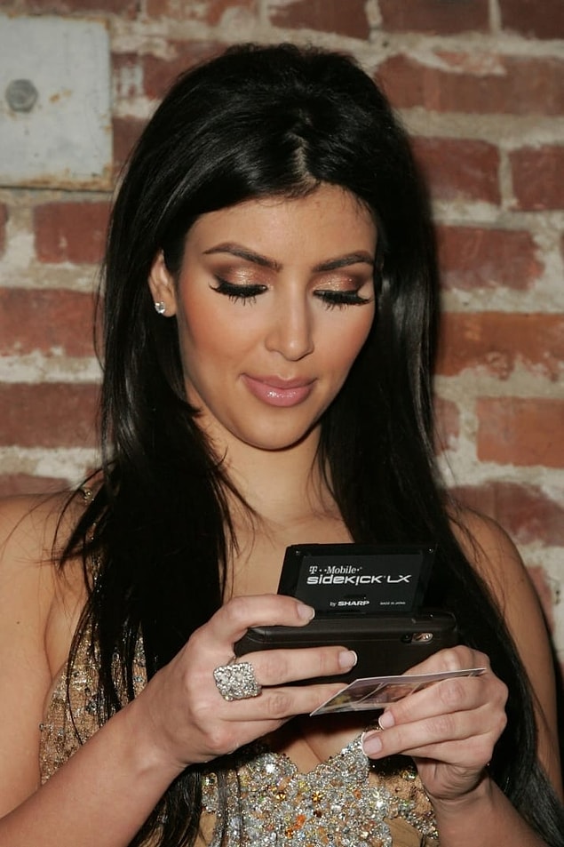 8. She used to have a phone like this!