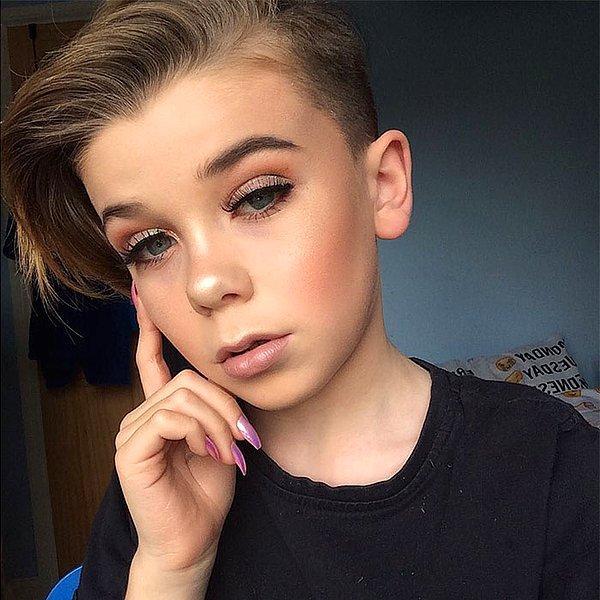 Makyaj konusunda herkese on basacak kadar büyük bir tutkusu olan 10 yaşındaki Jack ile tanışın öncelikle: