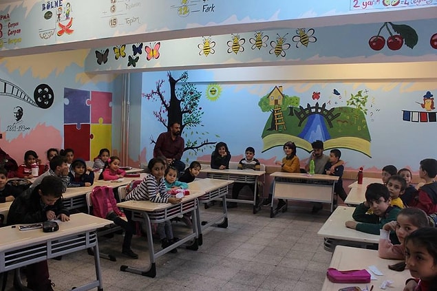 Öğrenciler teneffüste dahi sınıflarından çıkmak istemediler