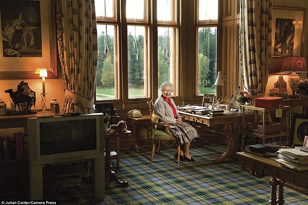 16. II. Elizabeth