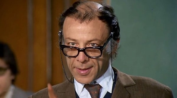Münir Özkul