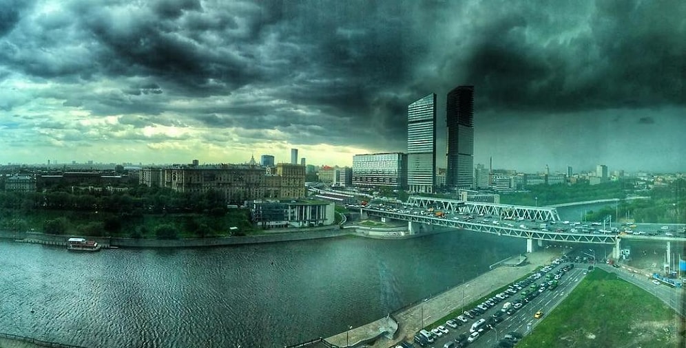 Исторический ураган в Москве глазами очевидцев. Погода сошла с ума?!