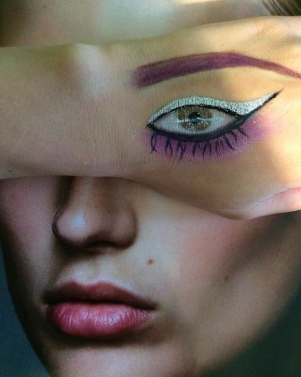 12. Розовые брови? Хм... 💕