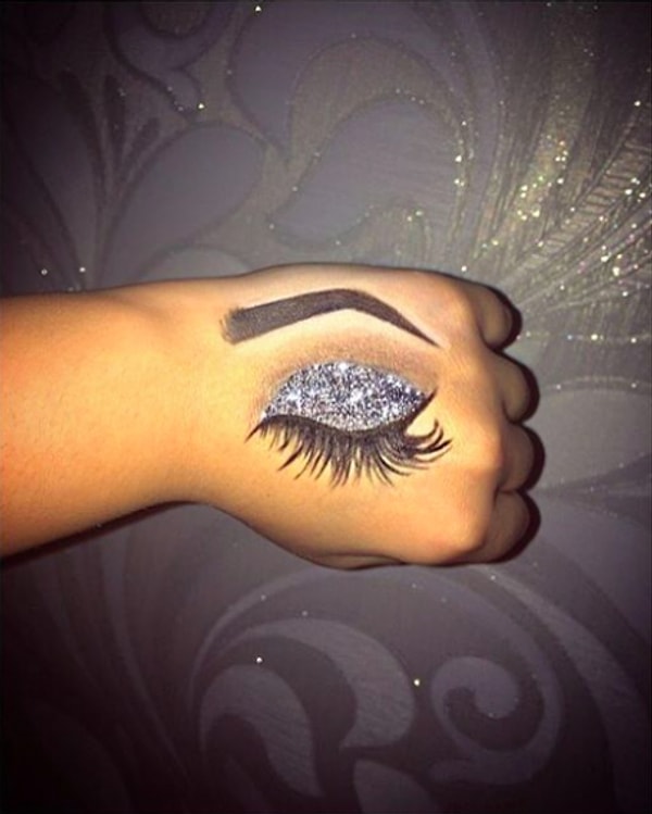 15. А как вам такой глиттер?