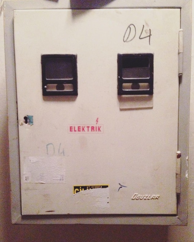 22. "Kestiler tabii elektiriğini sen daha ödeme faturalarını..."