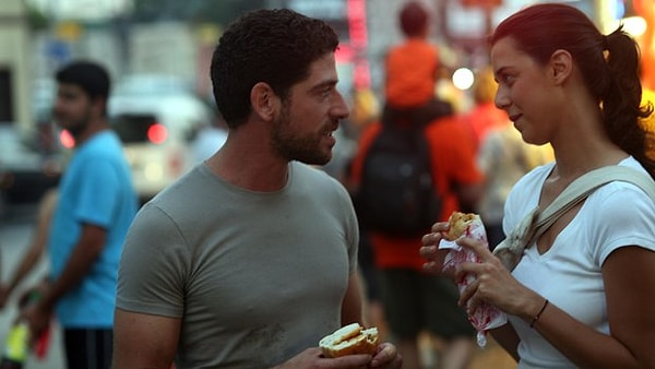 2. Где можно познакомиться с идеальным спутником жизни?