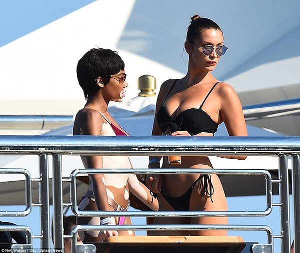 12. Белла и Винни в последнее время проводили много времени вместе, тусуясь в Каннах и Монако.