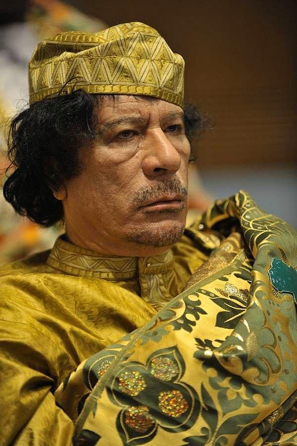 16. Muammer El Kaddafi