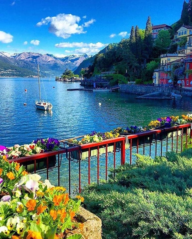 22. 📍Lake Como 📷 @camiliagram ·