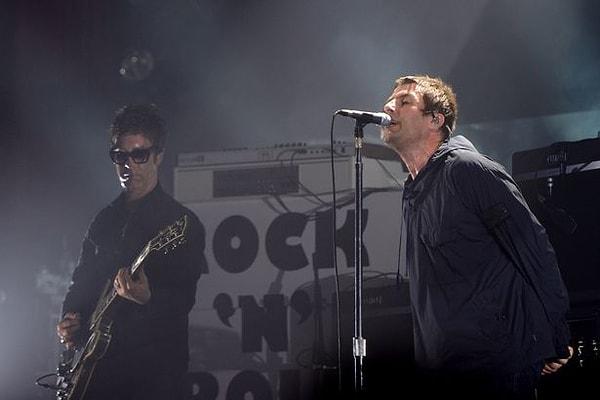 Geçtiğimiz akşam Manchester'da ilk solo konserini veren Liam Gallagher ise bütün konser gelirini aynı kampanyaya bağışlayacak.