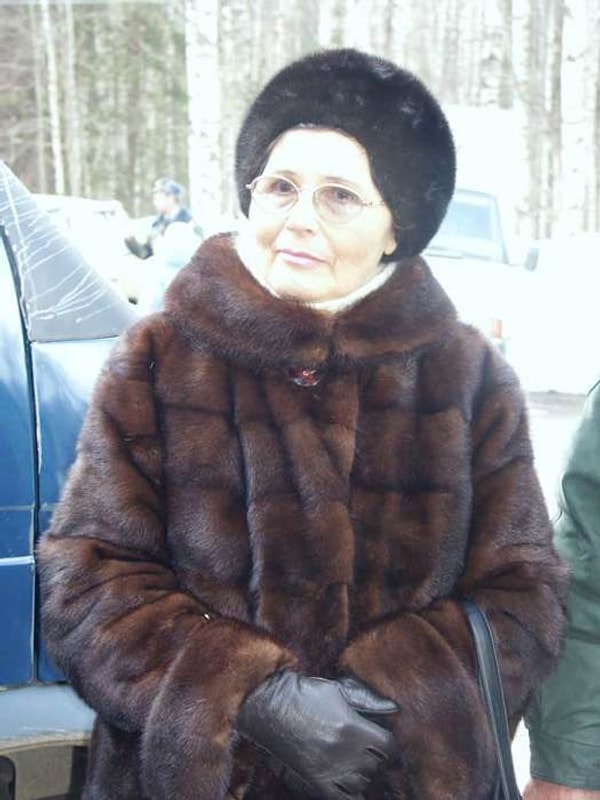 15. Ждет она его и до сих пор…