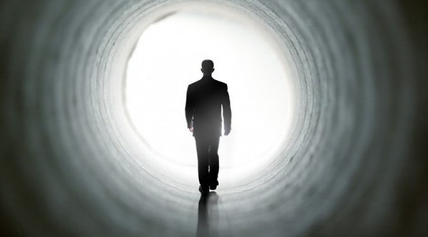 8. "Смысл жизни в том, что она имеет свой конец"