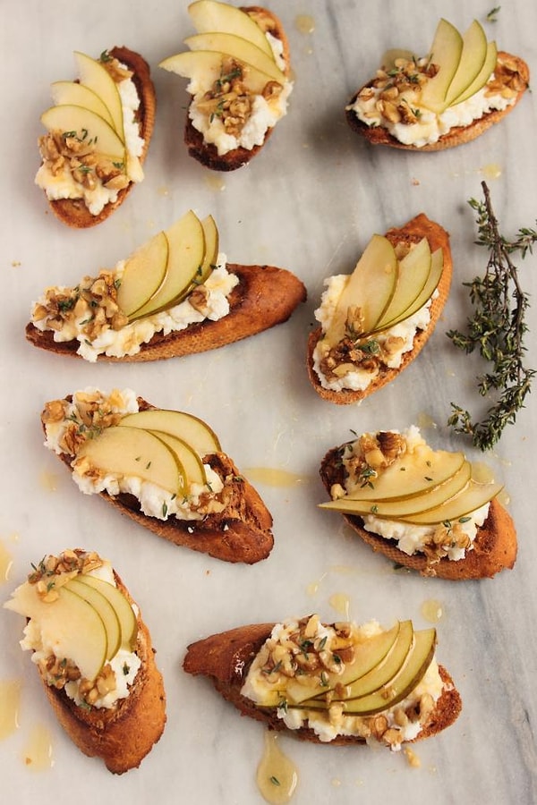 12. Груша + сливочный сыр + мед