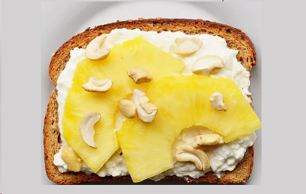 8. Ананас + творог + кешью